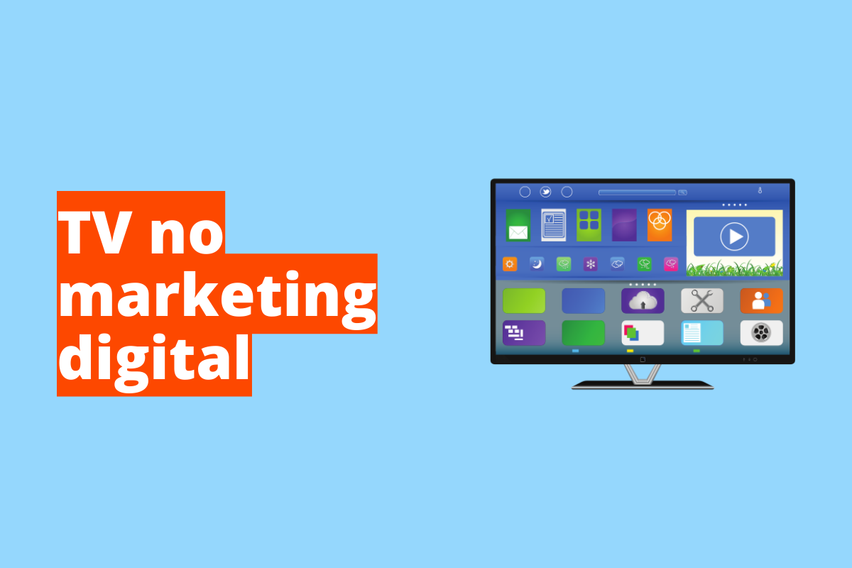 Montagem com fundo azul e frase em branco "TV no marketing digital" com fundo laranja e símbolo web à direita que representa o tema